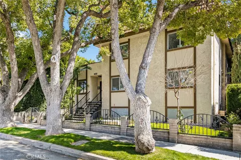 432 S Oak Knoll Ave #4, Pasadena, CA 91101