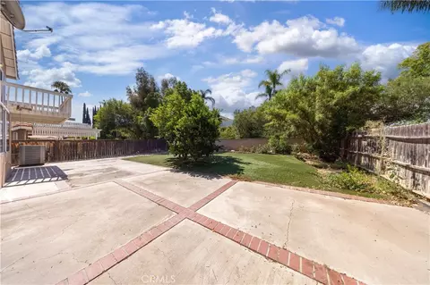 Exterior - 2112 Mammoth, Corona, CA 92879 photo 6 of 6