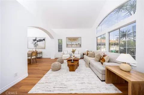 Living - 2112 Mammoth, Corona, CA 92879 photo 3 of 6