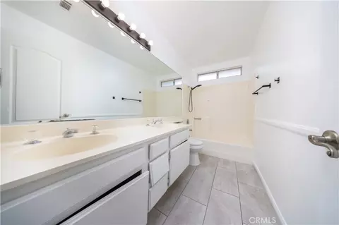 Bath - 2112 Mammoth, Corona, CA 92879 photo 4 of 4