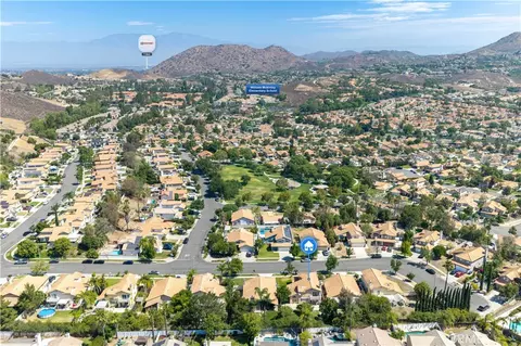 View/Area - 2112 Mammoth, Corona, CA 92879 photo 6 of 6