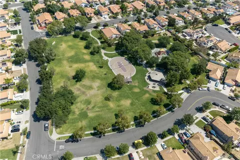 View/Area - 2112 Mammoth, Corona, CA 92879 photo 2 of 6