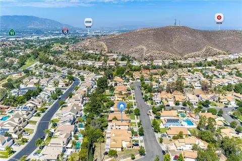 View/Area - 2112 Mammoth, Corona, CA 92879 photo 3 of 6