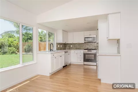 Kitchen - 1041 Sunset Cir, Rialto, CA 92376 photo 2 of 2
