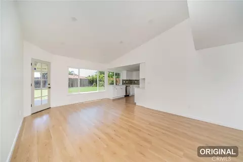 Living - 1041 Sunset Cir, Rialto, CA 92376 photo 8 of 10