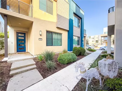 Exterior - 121 Novel, Irvine, CA 92618 photo 2 of 7