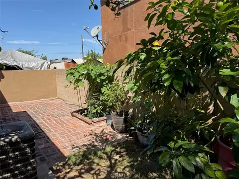 6975 Agra, Commerce, CA 90040 photo 10