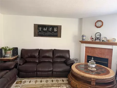 6975 Agra, Commerce, CA 90040 photo 2