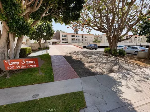 600 W 3rd St #A312, Santa Ana, CA 92701