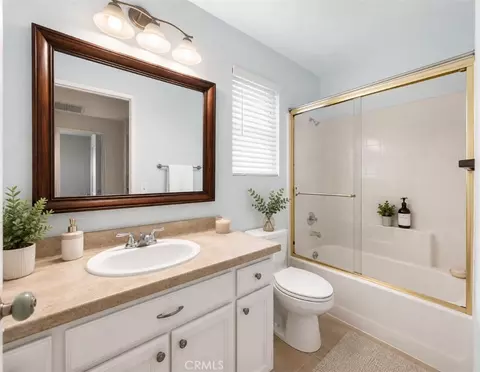 Bath - 4541 Cutler Ave, Baldwin Park, CA 91706 photo 3 of 3