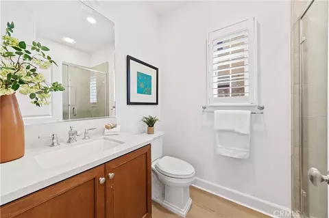 Bath - 54 Painted Cameo, Irvine, CA 92602 photo 1 of 2