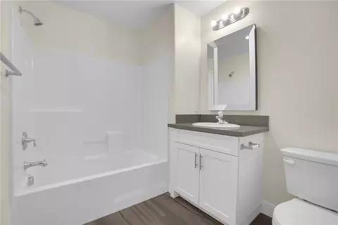 Bath - 15120 Badillo St #D, Baldwin Park, CA 91706 photo 1 of 4