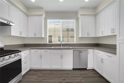 Kitchen - 15120 Badillo St #D, Baldwin Park, CA 91706 photo 2 of 2