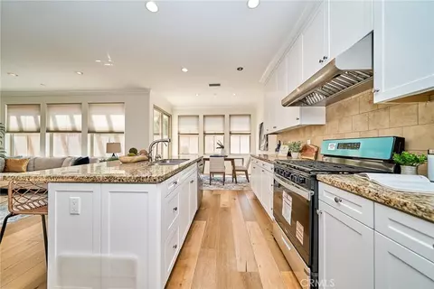 Kitchen - 121 Baritone, Irvine, CA 92620 photo 2 of 2