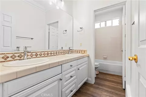 Bath - 18458 Lakepointe, Riverside, CA 92503 photo 4 of 4