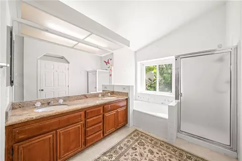 Bath - 905 N Bridle Path Ln, Walnut, CA 91789 photo 4 of 4