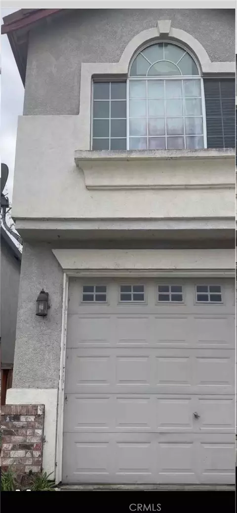 6881 Brook Falls Ln, Stockton, CA 95219