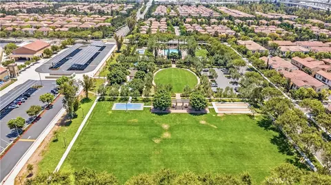 View/Area - 113 Chestnut Grv, Irvine, CA 92620 photo 7 of 7