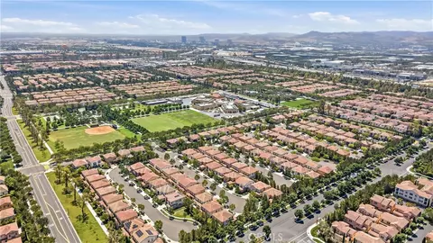 View/Area - 113 Chestnut Grv, Irvine, CA 92620 photo 5 of 7