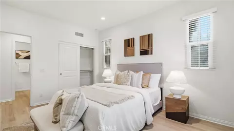 Bedroom - 113 Chestnut Grv, Irvine, CA 92620 photo 2 of 6