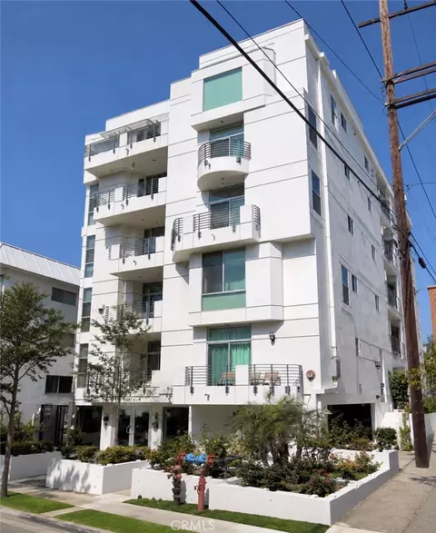 10911 Wellworth #1A, Los Angeles, CA 90024