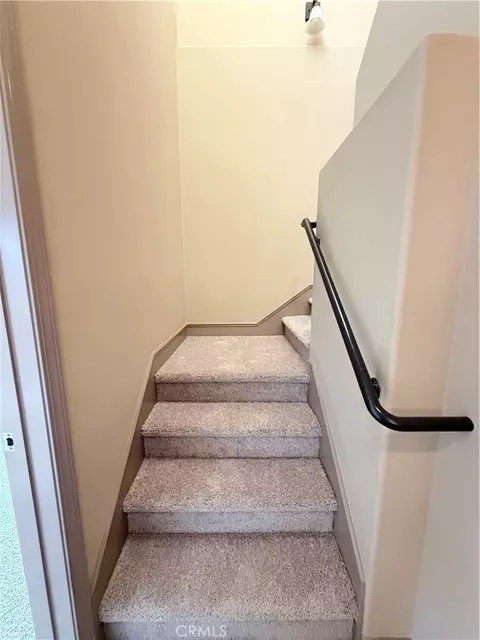 Entry Way - 41 N Oak #4, Pasadena, CA 91107 photo 3 of 5