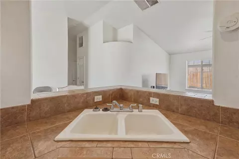 Entry Way - 6636 Cholla Ave, Twentynine Palms, CA 92277 photo 1 of 3