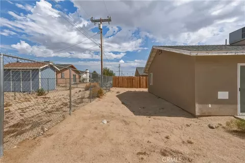 Exterior - 6636 Cholla Ave, Twentynine Palms, CA 92277 photo 4 of 5