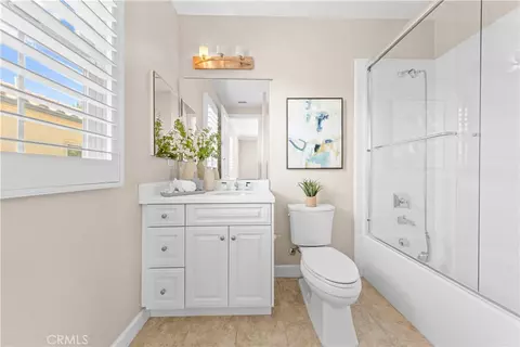Bath - 63 Rossmore, Irvine, CA 92620 photo 2 of 8