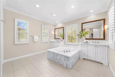 Bath - 63 Rossmore, Irvine, CA 92620 photo 7 of 8