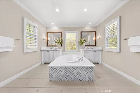 Bath - 63 Rossmore, Irvine, CA 92620 photo 5 of 8