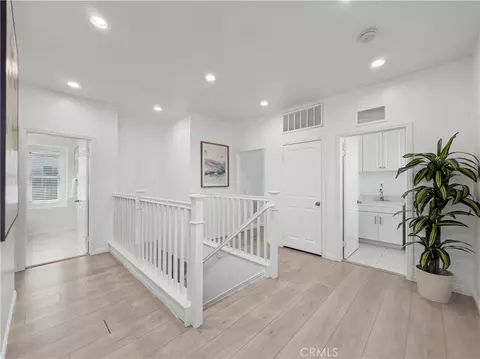 Entry Way - 320 Bronze, Irvine, CA 92618 photo 11 of 13