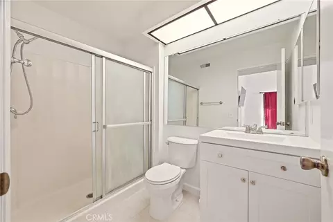 Bath - 524 Park Shadow Ct, Baldwin Park, CA 91706 photo 1 of 2
