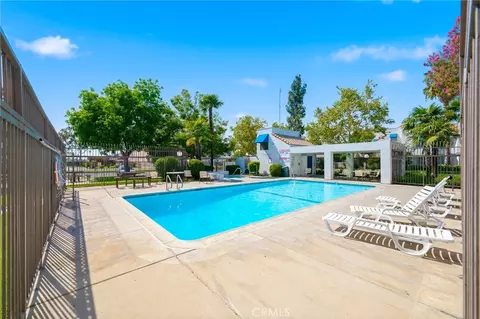 Exterior - 524 Park Shadow Ct, Baldwin Park, CA 91706 photo 7 of 9