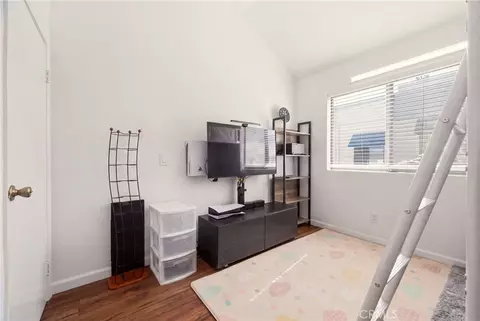 Bedroom - 524 Park Shadow Ct, Baldwin Park, CA 91706 photo 4 of 5