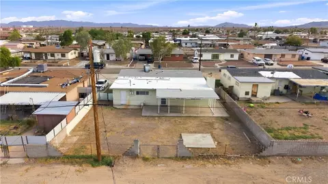 View/Area - 1921 Flora, Needles, CA 92363 photo 3 of 4