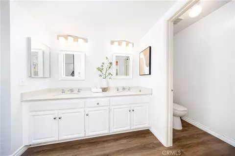 Bath - 5 Taylor, Irvine, CA 92620 photo 2 of 3