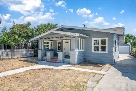 1020 W 70th St, Los Angeles, CA 90044