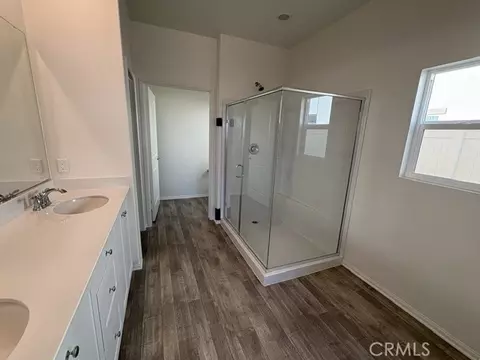 Bath - 35355 Couples Ct, Beaumont, CA 92223 photo 1 of 2