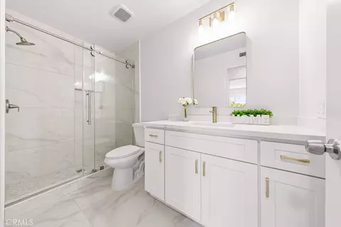 Bath - 24 Whitecloud, Irvine, CA 92614 photo 3 of 3