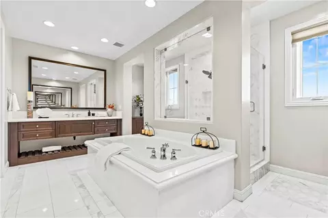 Bath - 121 Panorama, Irvine, CA 92618 photo 2 of 9