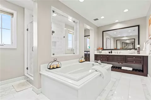 Bath - 121 Panorama, Irvine, CA 92618 photo 3 of 9