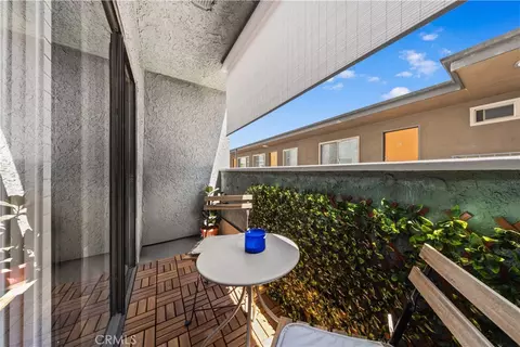 Exterior - 4211 Arch #103, Studio City, CA 91604 photo 3 of 4
