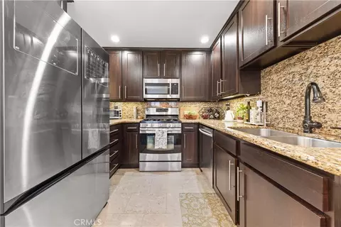 Kitchen - 4211 Arch #103, Studio City, CA 91604 photo 1 of 1