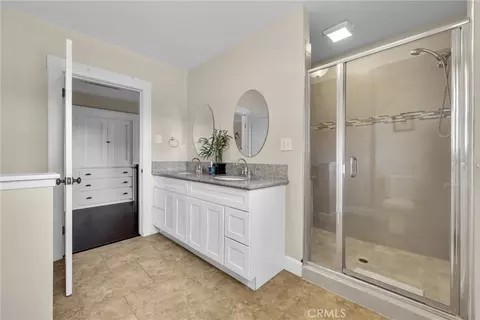 Bath - 3354 Orange St, Riverside, CA 92501 photo 1 of 3