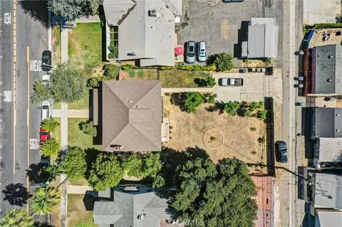 View/Area - 3354 Orange St, Riverside, CA 92501 photo 5 of 5