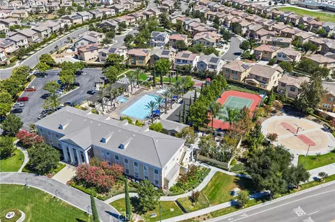 View/Area - 2795 Devonshire Ln, Ontario, CA 91762 photo 5 of 7