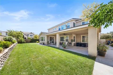 Exterior - 2795 Devonshire Ln, Ontario, CA 91762 photo 3 of 4