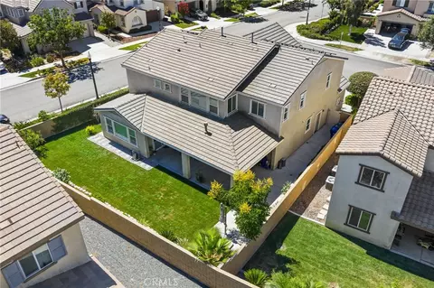 View/Area - 2795 Devonshire Ln, Ontario, CA 91762 photo 1 of 7