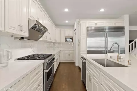 Kitchen - 2795 Devonshire Ln, Ontario, CA 91762 photo 3 of 3